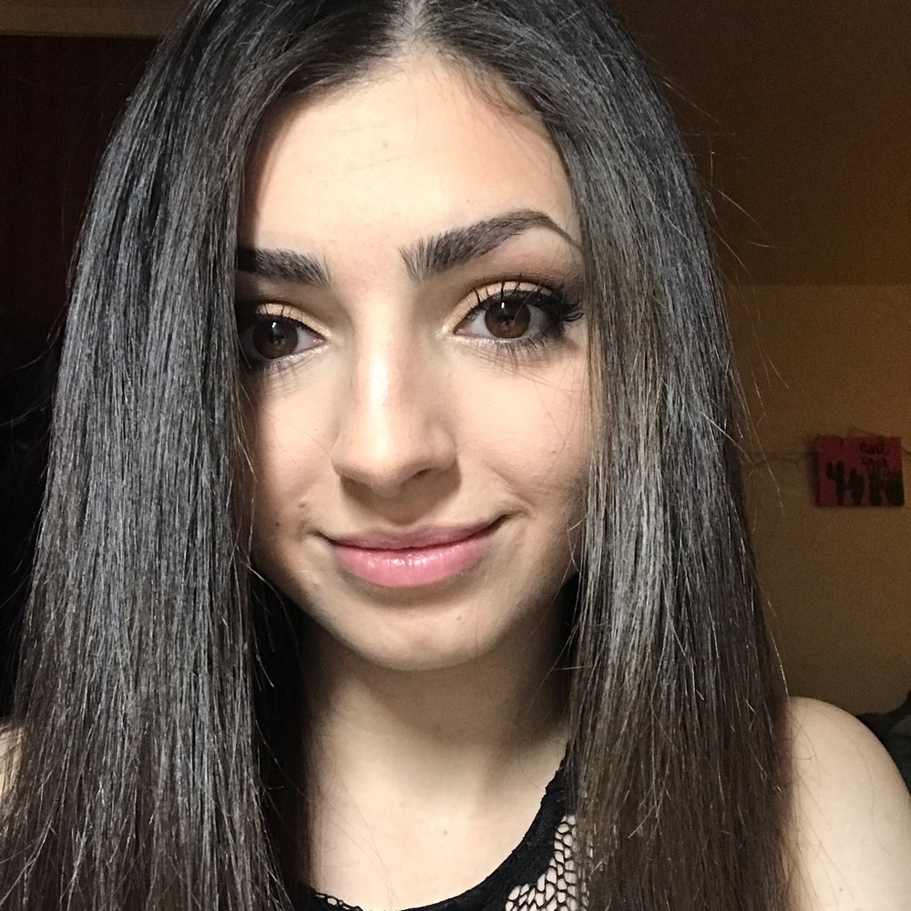 Meet your Posher, Deanna